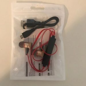 Bluetooth headphones w/ Charger